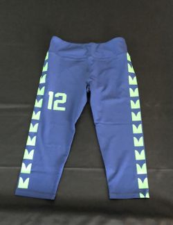 #12 Women’s Football Capri Leggings