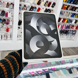 iPad Air 5th Gen WiFi 256gb