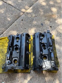Engine valve covers