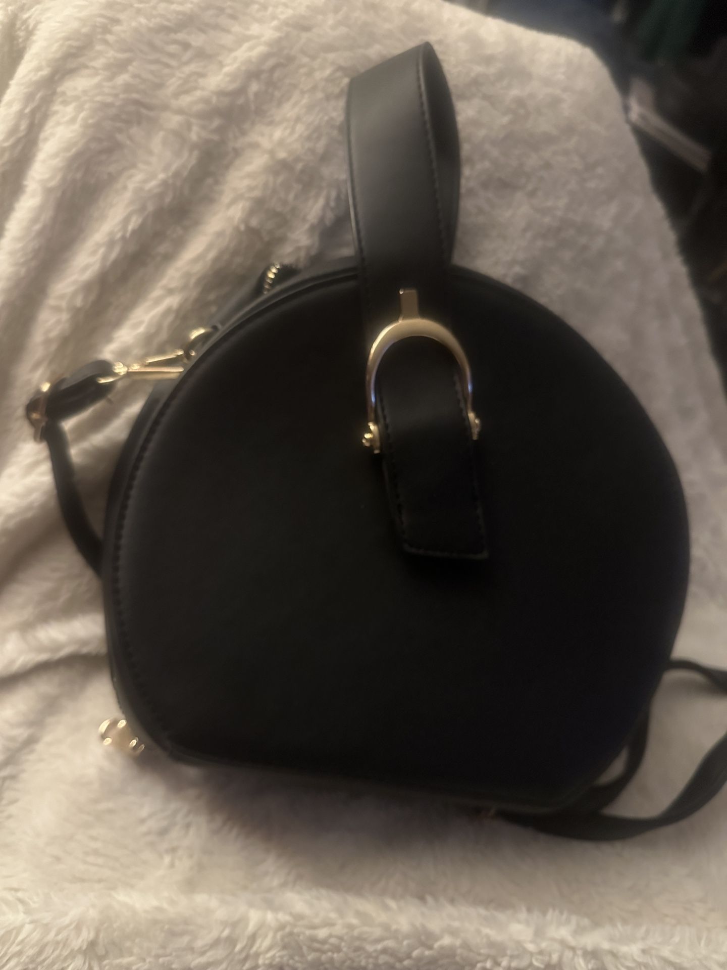 Round Crossbody Purse Unbranded
