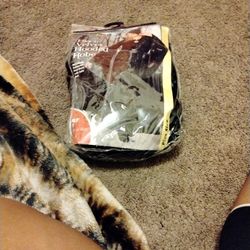 Black Velvet Hooded Robe 