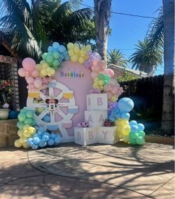 Balloon garland