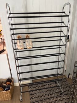 Shoe rack on wheels