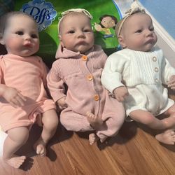 3 reborns girls doll
