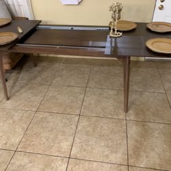 Dinner Table 