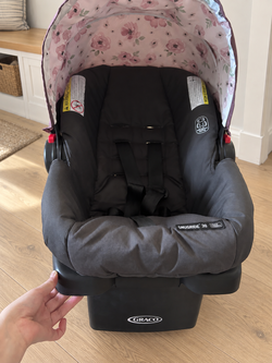 Graco Infant Car Seat (Mfg June 2024!) – Excellent Condition