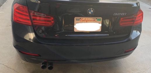 🚗 FOR SALE: OEM Halogen Taillight Set – BMW 3-Series (F30) 🚗 💡 Complete 4-Piece Set – Great Deal!