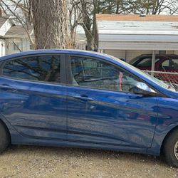 2017 Blue Hyundai Accent 