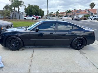 08 Dodge Charger RT