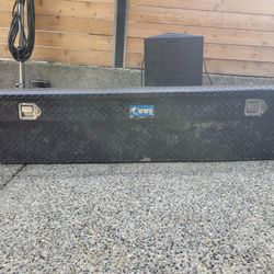 Truck Bed Rail-To-Rail Tool Box