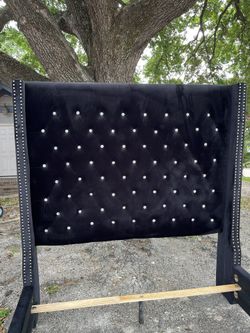 Queen Bed Rhinestone 