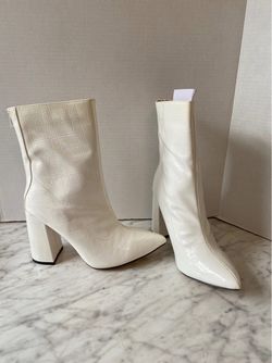 Go-go Boots size 7, NEW