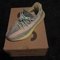 Yeezy 350 Size 9 1/2