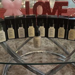 10 NYX Professional Makeup Total Control Drop Foundation