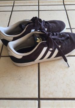 Adidas size 9