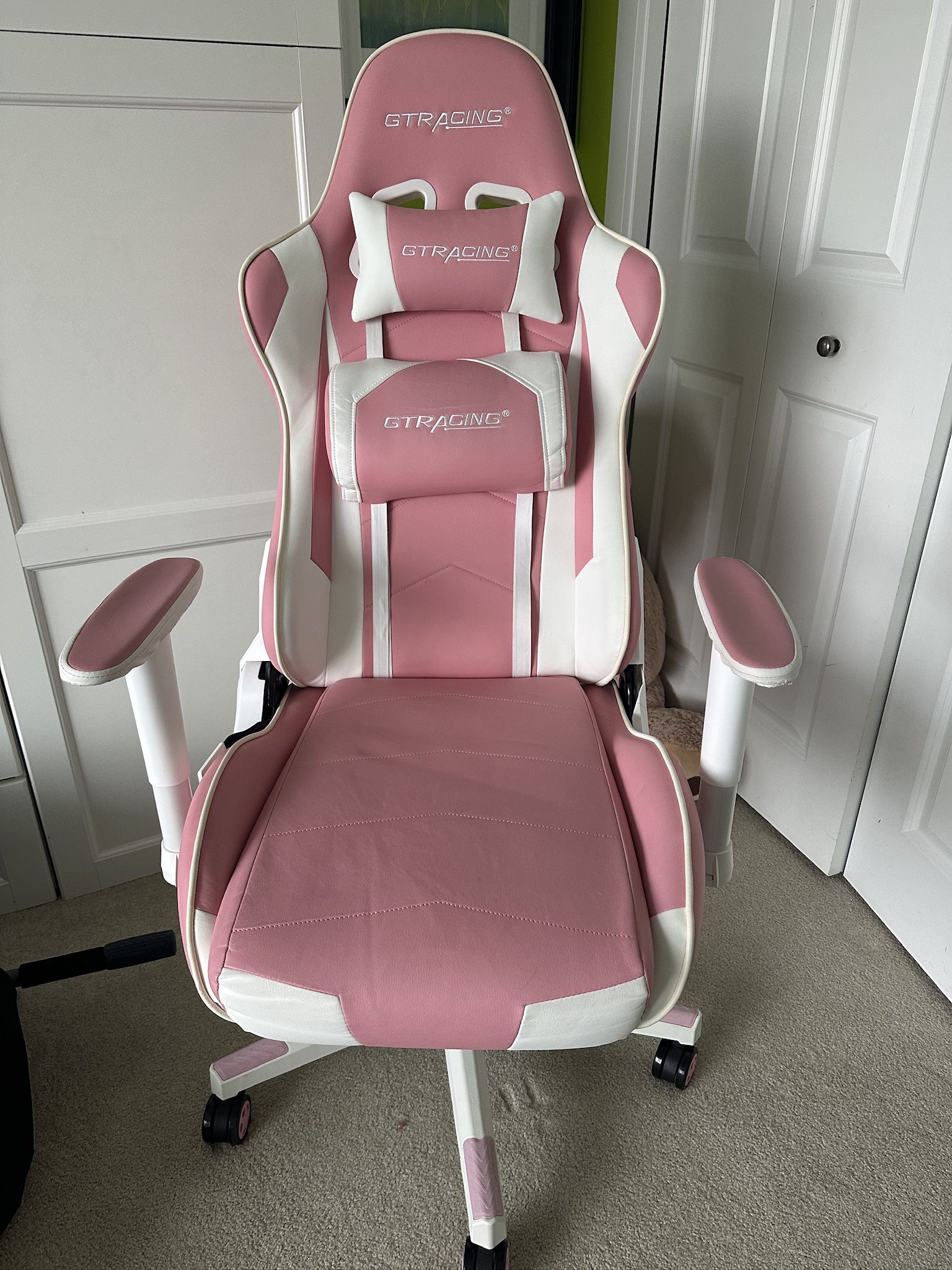 GT Racing Gaming Chair Nearly New 