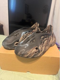 Yeezy Foam Runners MX Cinder Size 11