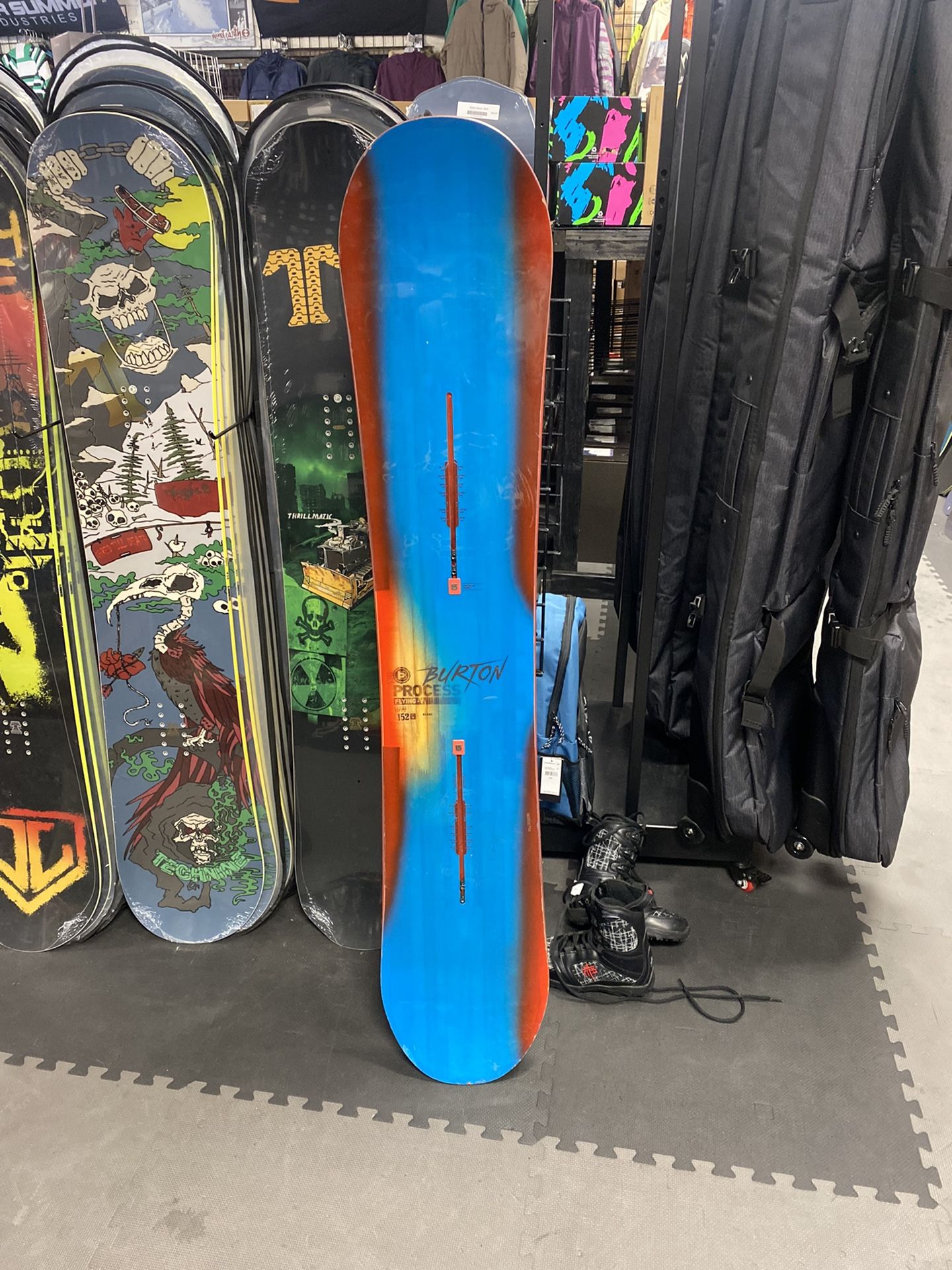 BURTON PROCESS X 152 FLYING V バートンバイン付 ぎんスノーボード