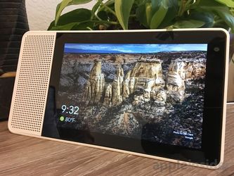 Google Home Lenovo Smart Display 10" with the Google Assistant Bamboo/White Touchscreen