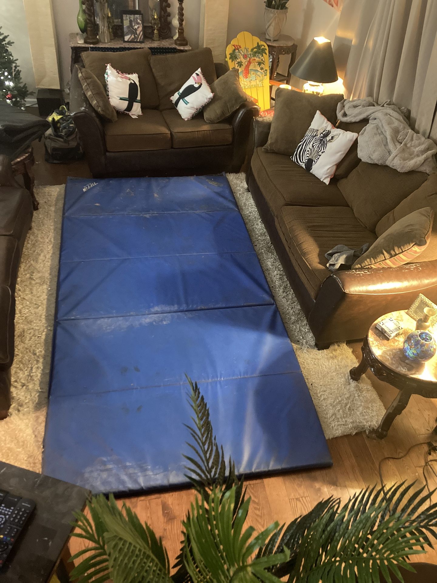 GYMNASTICS MATS