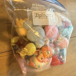 Miniso/popmart blind box mix lot