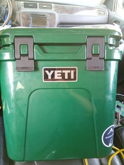 YETI ROADIE HARDCASE ICE CHEST