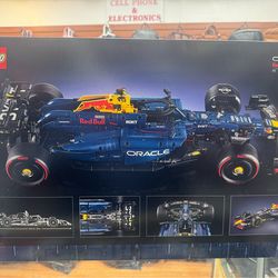 LEGO Technic Oracle Red Bull Racing RB20 F1 Car (42206) 1639 pieces