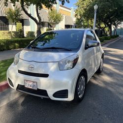 2014 Scion iQ