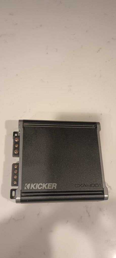 Kicker CxA400.1 Amplifier