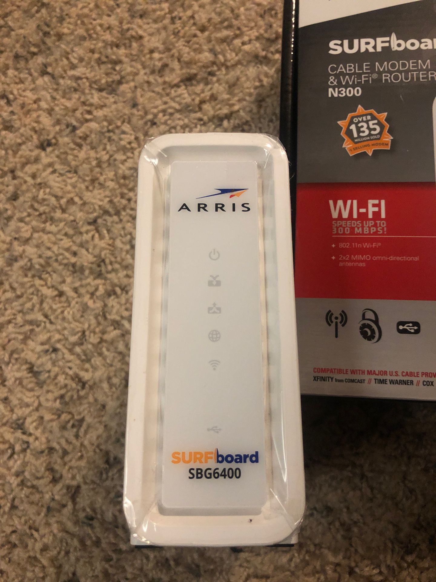 ARRIS SURFboard SBG6400 8x4 DOCSIS 3.0 Cable Modem / N300 Wi-Fi Router