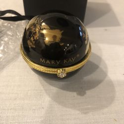 Mary Kay World Globe Trinket Holder