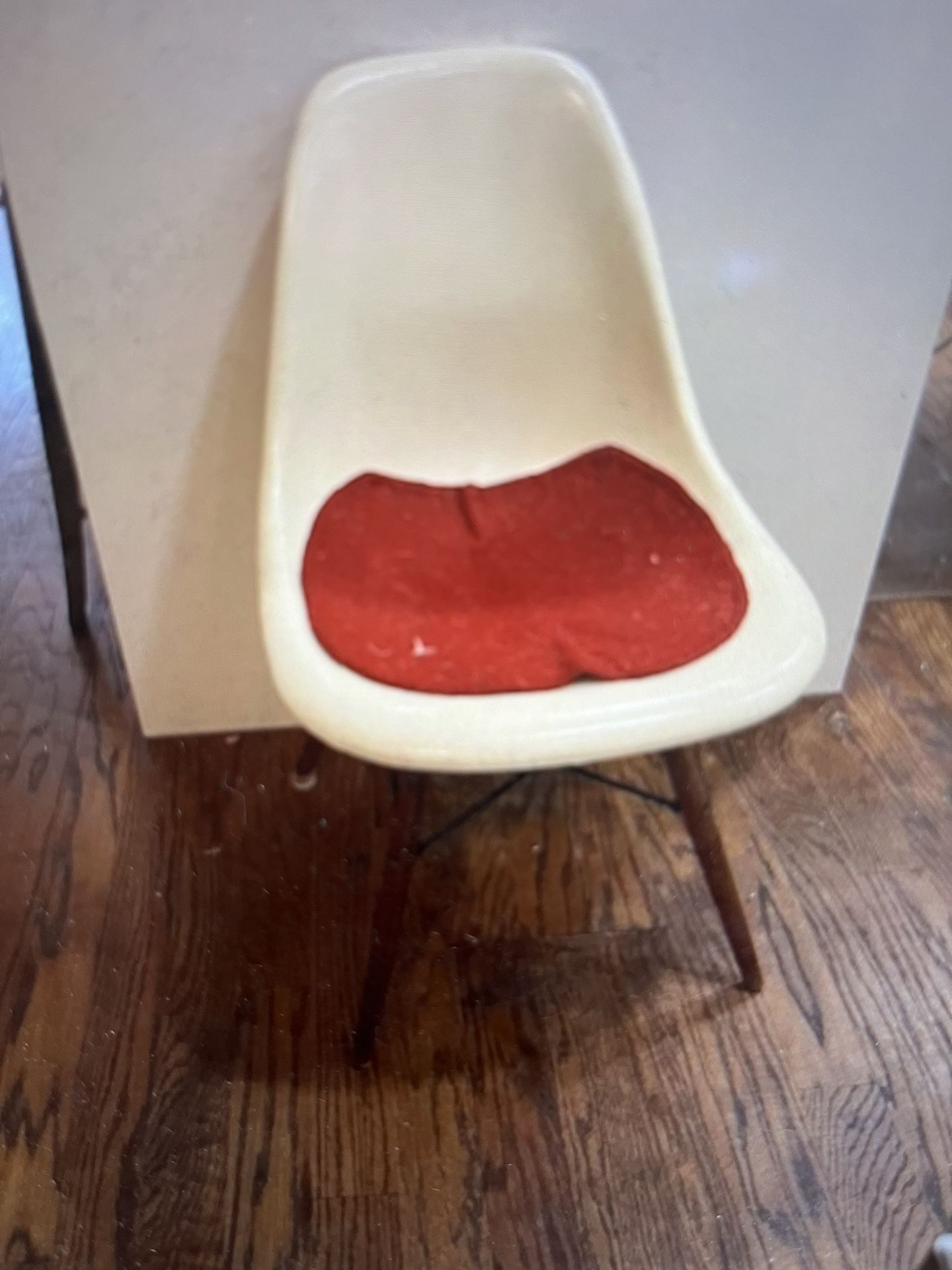 Herman miller Eames dining Chairs