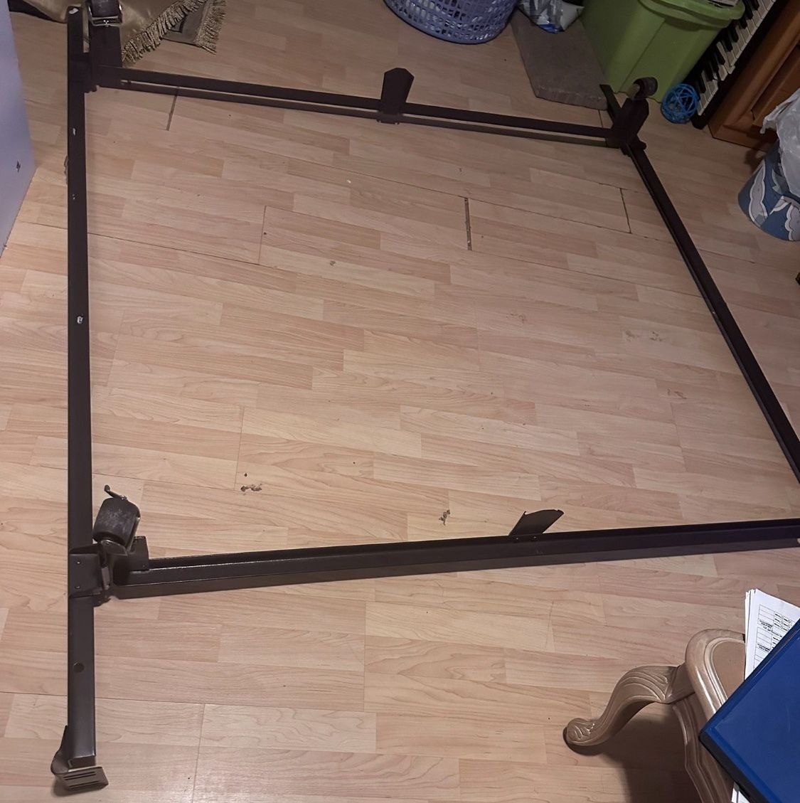 King Metal Bed Frame