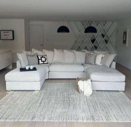 Sectional couch