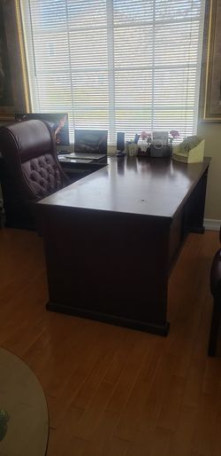 Executive L Shape Office Desk With Drawers