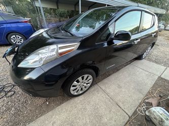 2013 Nissan leaf excellent condition runs like new