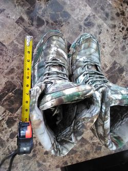 boots brand new never worn