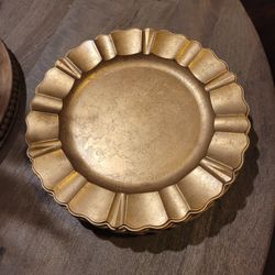 Set Of 8 Gold Chargers
