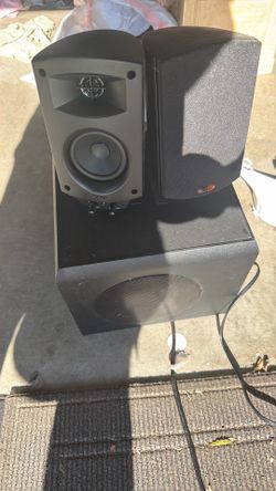 Computer speakers