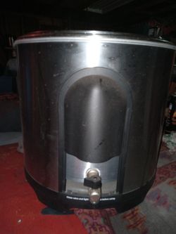 Master built Electric Turkey Fryer, Boiler, And Steamer