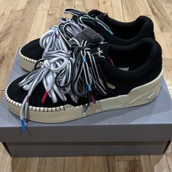 Kyrie Irving Hela Roots Size 11(m) 