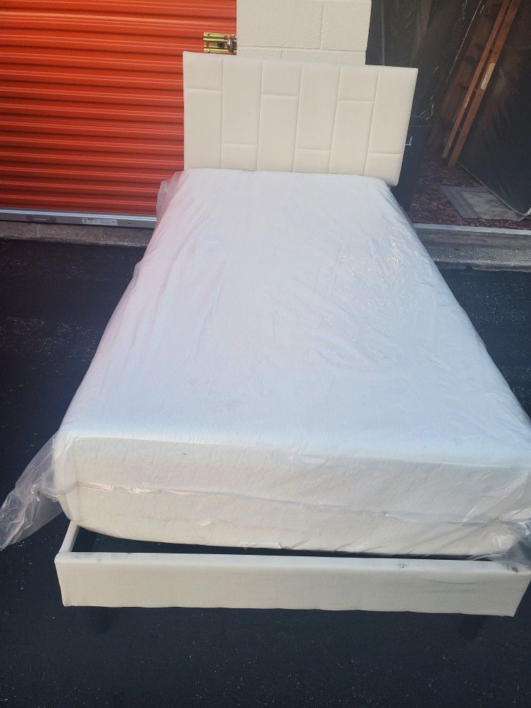 Queen Size Thick Pillow Top