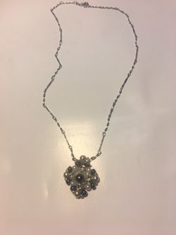 Silver beaded pendant necklace with crystal