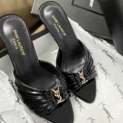 Black And Gold Heels 