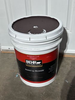 5 Gallon Paint Dark Brown / Café Oscuro Behr Premium Plus Exterior Flat