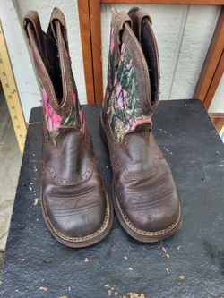 Boots Size 9,5