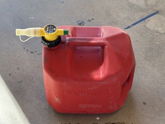 5 Gallon No Spill Fuel Tank