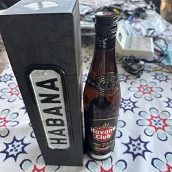 Unique, Havana club case and bottle