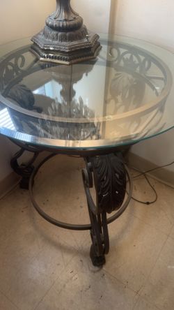 End table and lamp