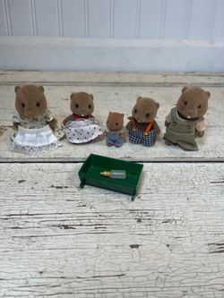 Vintage Sylvanian Families Calico Critters UK Waters Beaver Family